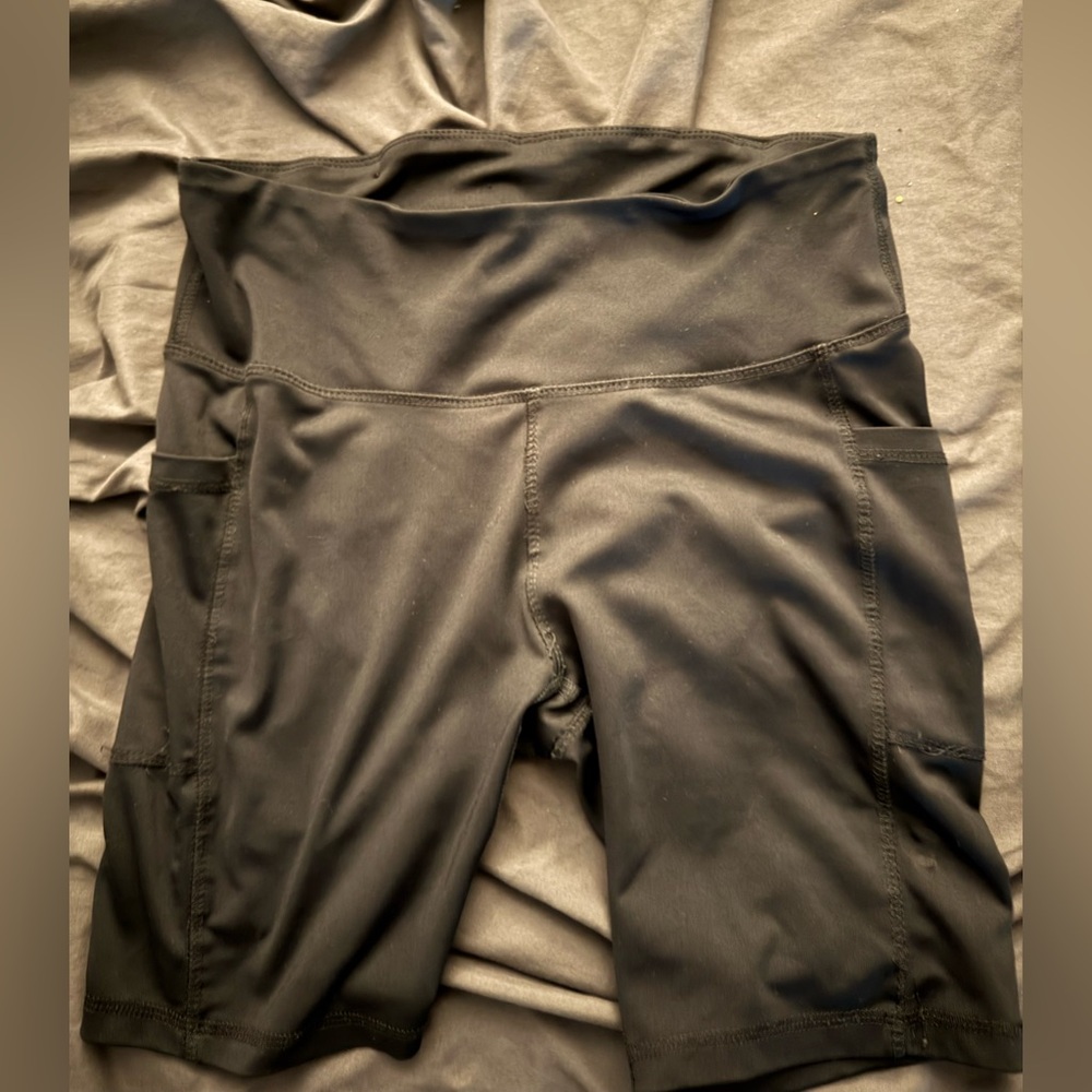 Black Women's High-Waisted Biker Shorts